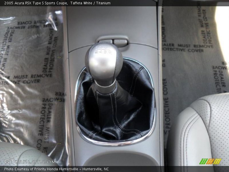 Taffeta White / Titanium 2005 Acura RSX Type S Sports Coupe