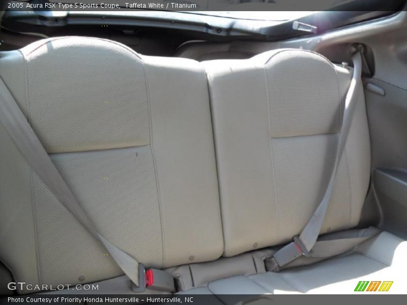 Taffeta White / Titanium 2005 Acura RSX Type S Sports Coupe