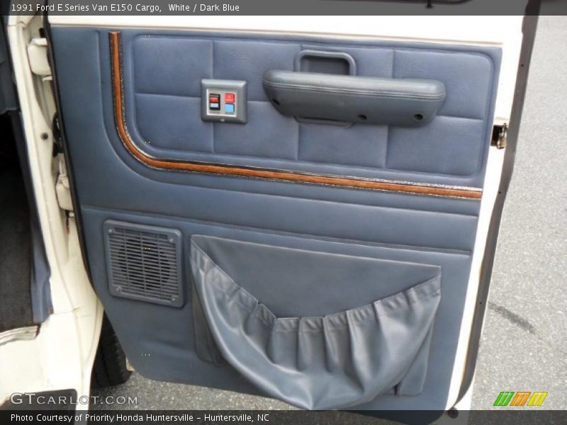 White / Dark Blue 1991 Ford E Series Van E150 Cargo