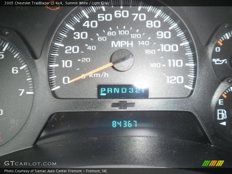 Summit White / Light Gray 2005 Chevrolet TrailBlazer LS 4x4
