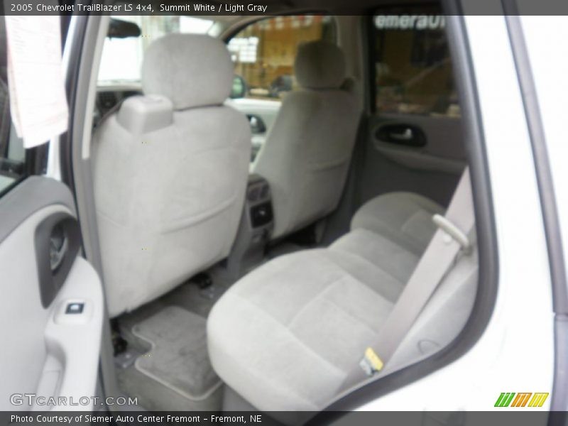 Summit White / Light Gray 2005 Chevrolet TrailBlazer LS 4x4