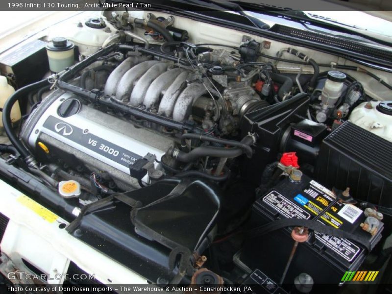 Arctic White Pearl / Tan 1996 Infiniti I 30 Touring