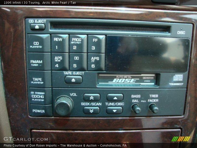 Arctic White Pearl / Tan 1996 Infiniti I 30 Touring