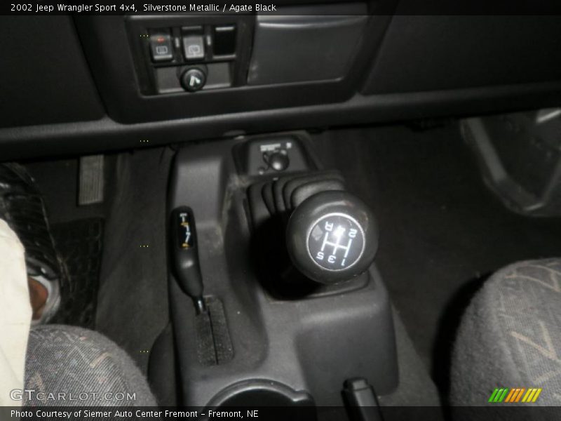 Silverstone Metallic / Agate Black 2002 Jeep Wrangler Sport 4x4