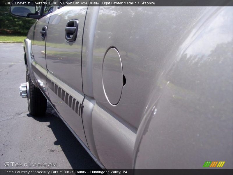 Light Pewter Metallic / Graphite 2002 Chevrolet Silverado 3500 LS Crew Cab 4x4 Dually