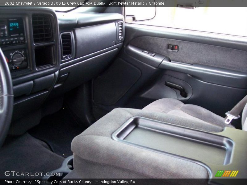 Light Pewter Metallic / Graphite 2002 Chevrolet Silverado 3500 LS Crew Cab 4x4 Dually