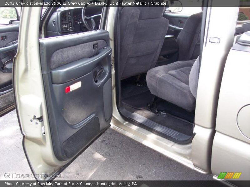 Light Pewter Metallic / Graphite 2002 Chevrolet Silverado 3500 LS Crew Cab 4x4 Dually