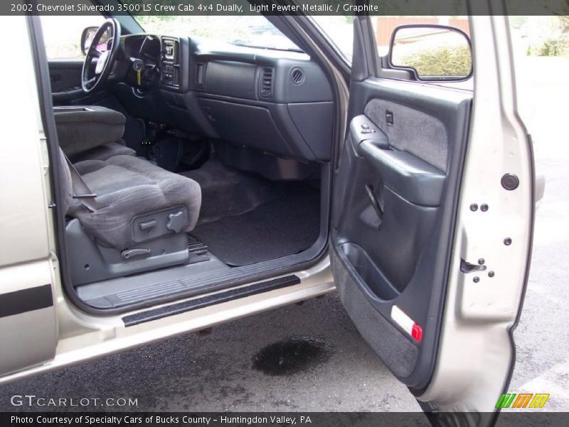 Light Pewter Metallic / Graphite 2002 Chevrolet Silverado 3500 LS Crew Cab 4x4 Dually