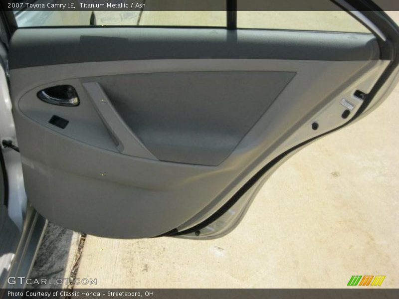 Titanium Metallic / Ash 2007 Toyota Camry LE