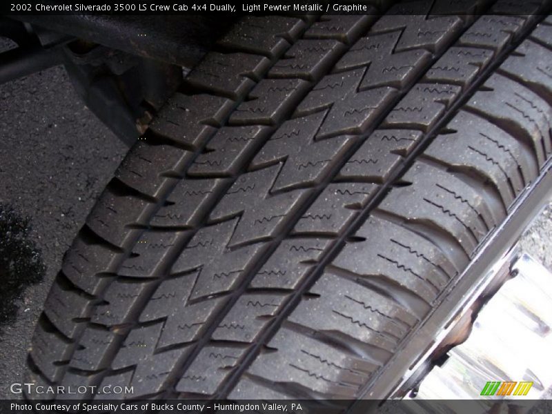 Light Pewter Metallic / Graphite 2002 Chevrolet Silverado 3500 LS Crew Cab 4x4 Dually