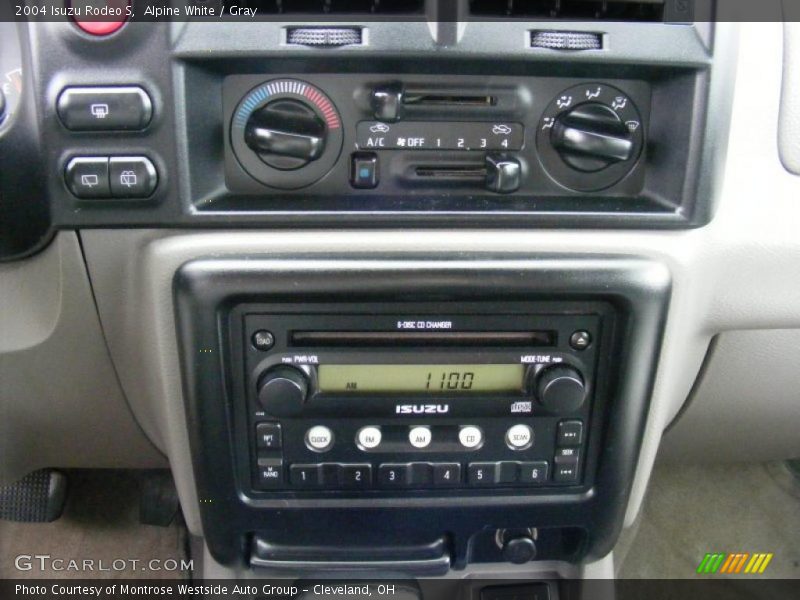 Alpine White / Gray 2004 Isuzu Rodeo S