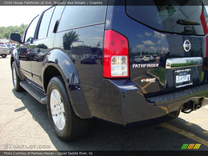 Majestic Blue Metallic / Graphite 2006 Nissan Pathfinder LE 4x4