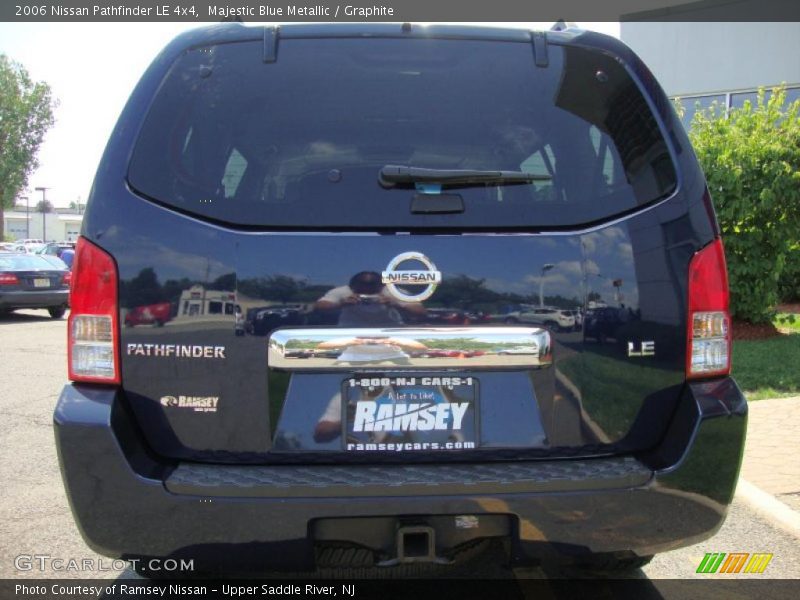 Majestic Blue Metallic / Graphite 2006 Nissan Pathfinder LE 4x4