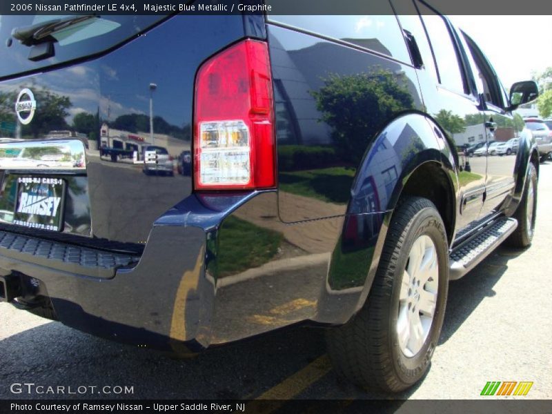 Majestic Blue Metallic / Graphite 2006 Nissan Pathfinder LE 4x4