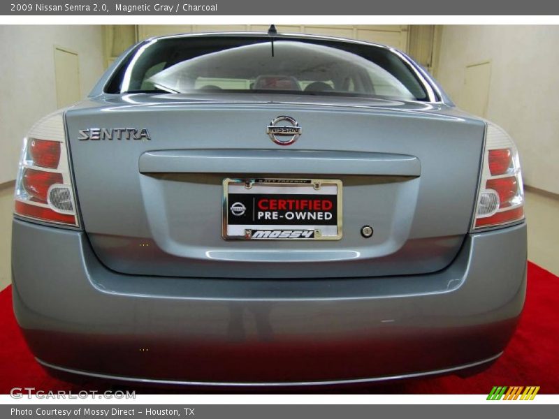 Magnetic Gray / Charcoal 2009 Nissan Sentra 2.0