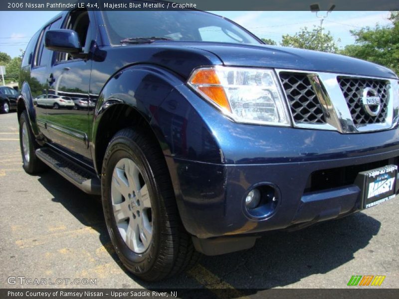 Majestic Blue Metallic / Graphite 2006 Nissan Pathfinder LE 4x4