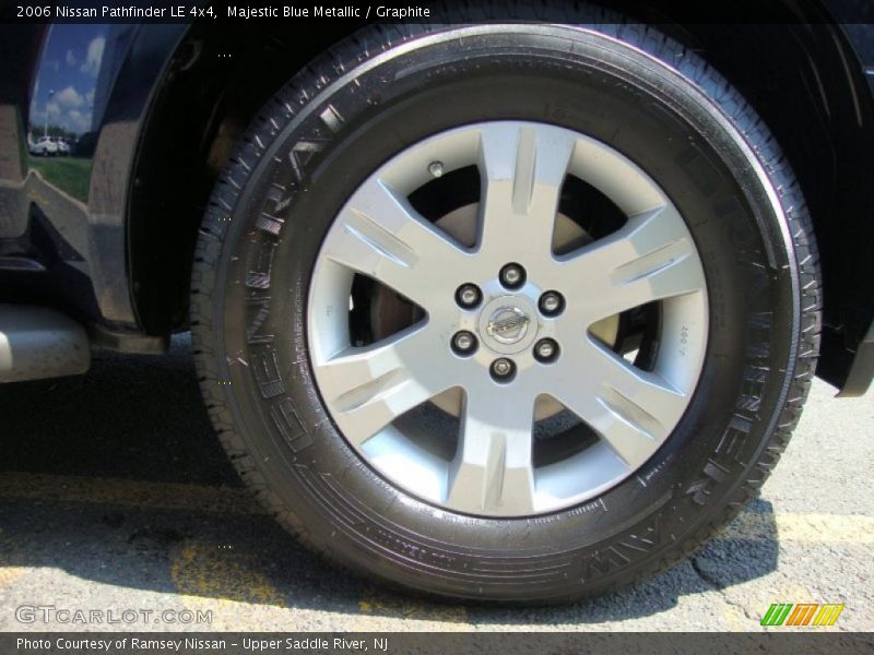 Majestic Blue Metallic / Graphite 2006 Nissan Pathfinder LE 4x4