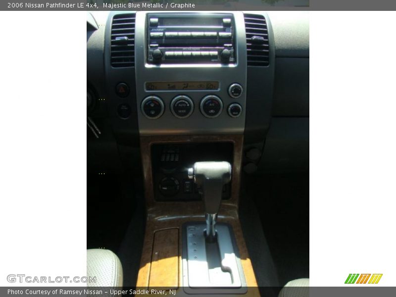 Majestic Blue Metallic / Graphite 2006 Nissan Pathfinder LE 4x4