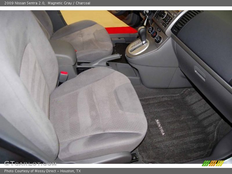 Magnetic Gray / Charcoal 2009 Nissan Sentra 2.0