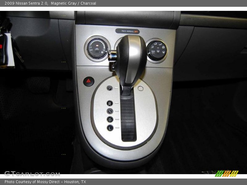 Magnetic Gray / Charcoal 2009 Nissan Sentra 2.0