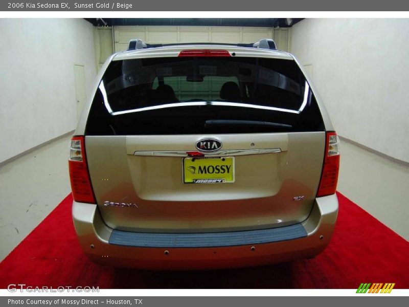 Sunset Gold / Beige 2006 Kia Sedona EX