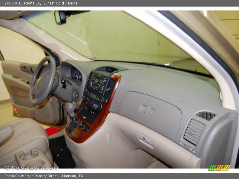 Sunset Gold / Beige 2006 Kia Sedona EX