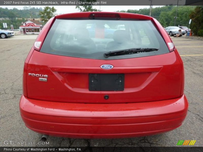 Infra-Red / Charcoal/Light Flint 2007 Ford Focus ZX5 SES Hatchback
