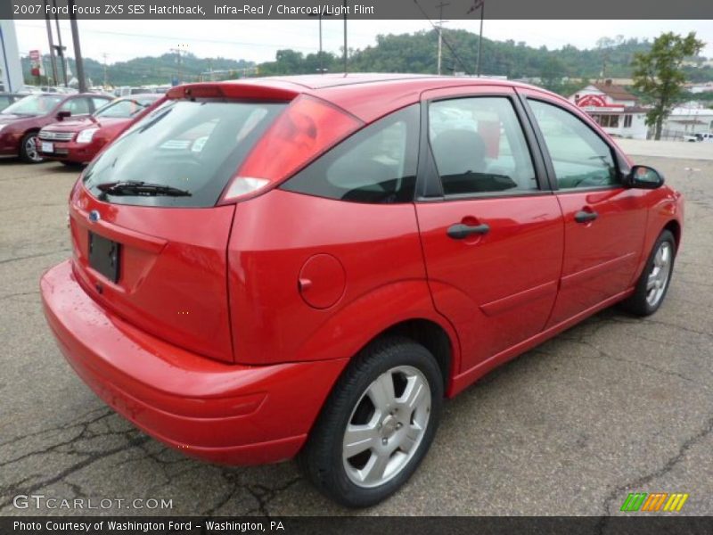 Infra-Red / Charcoal/Light Flint 2007 Ford Focus ZX5 SES Hatchback