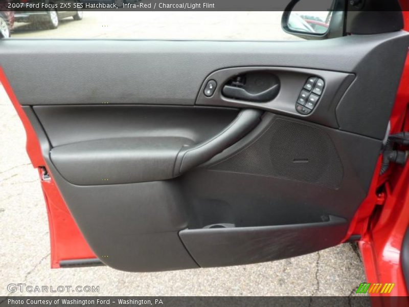 Infra-Red / Charcoal/Light Flint 2007 Ford Focus ZX5 SES Hatchback