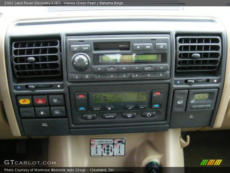 Vienna Green Pearl / Bahama Beige 2002 Land Rover Discovery II SE7