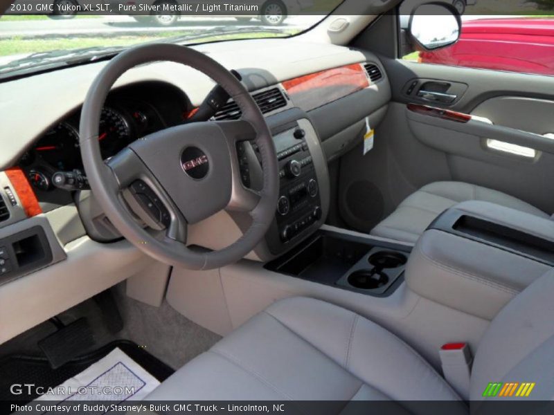 Pure Silver Metallic / Light Titanium 2010 GMC Yukon XL SLT