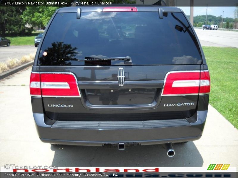 Alloy Metallic / Charcoal 2007 Lincoln Navigator Ultimate 4x4
