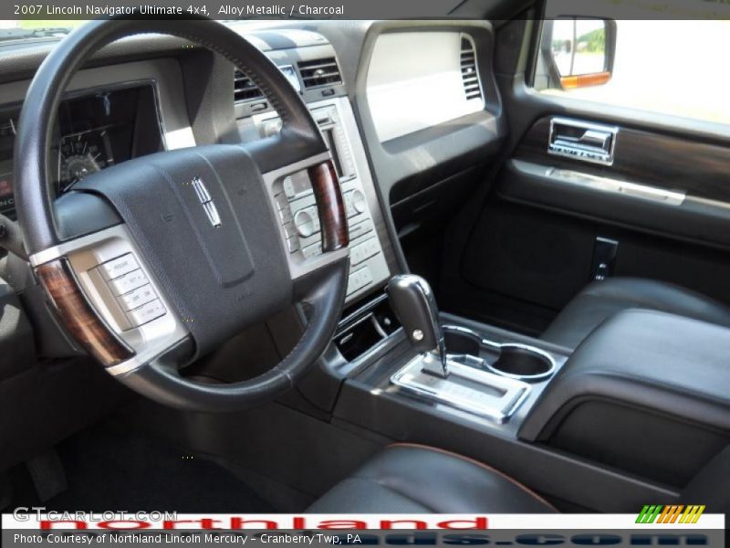 Alloy Metallic / Charcoal 2007 Lincoln Navigator Ultimate 4x4