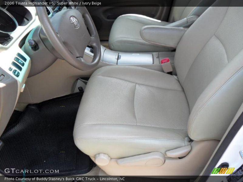 Super White / Ivory Beige 2006 Toyota Highlander V6