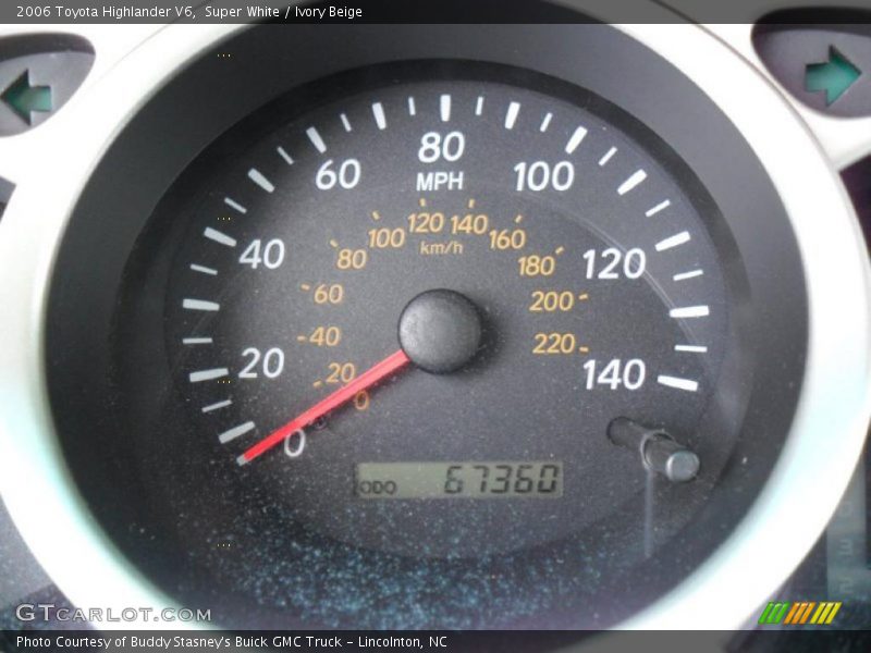Super White / Ivory Beige 2006 Toyota Highlander V6