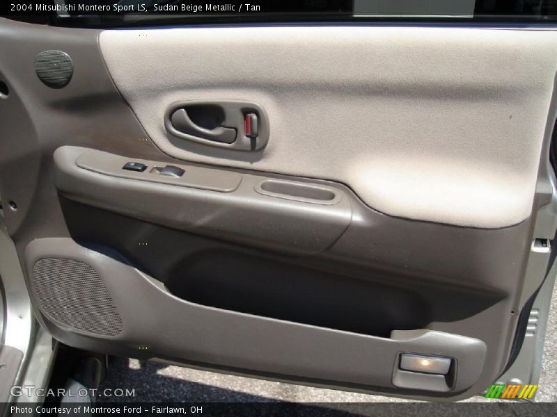 Sudan Beige Metallic / Tan 2004 Mitsubishi Montero Sport LS