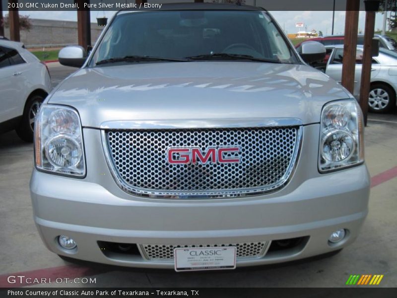 Pure Silver Metallic / Ebony 2010 GMC Yukon Denali