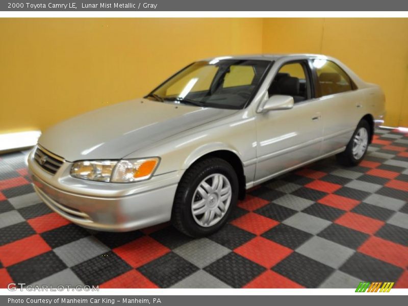 Lunar Mist Metallic / Gray 2000 Toyota Camry LE