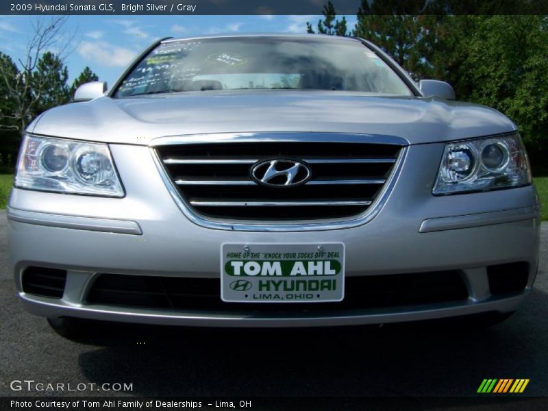 Bright Silver / Gray 2009 Hyundai Sonata GLS