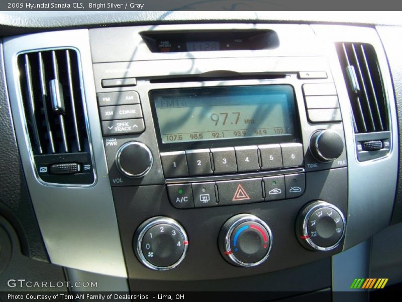 Bright Silver / Gray 2009 Hyundai Sonata GLS
