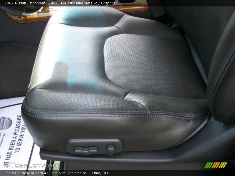Majestic Blue Metallic / Graphite 2007 Nissan Pathfinder LE 4x4