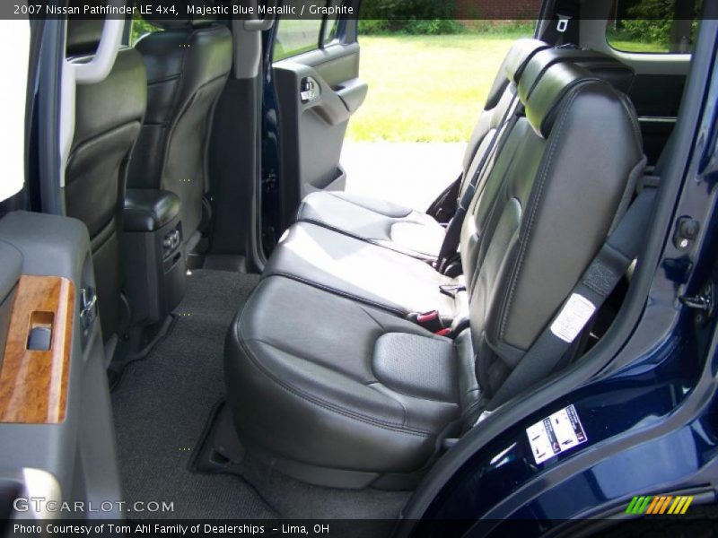Majestic Blue Metallic / Graphite 2007 Nissan Pathfinder LE 4x4