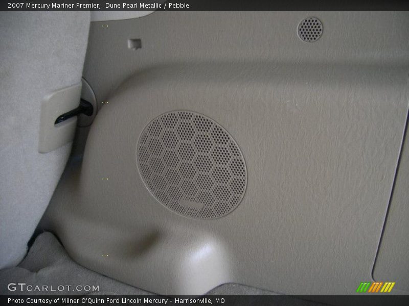 Dune Pearl Metallic / Pebble 2007 Mercury Mariner Premier