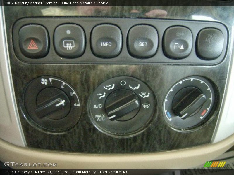 Dune Pearl Metallic / Pebble 2007 Mercury Mariner Premier