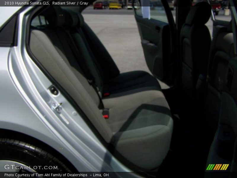 Radiant Silver / Gray 2010 Hyundai Sonata GLS