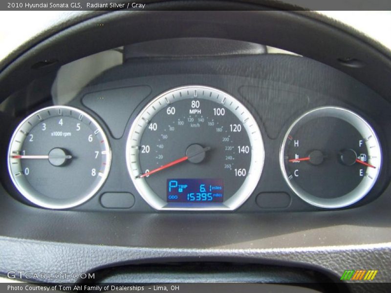 Radiant Silver / Gray 2010 Hyundai Sonata GLS