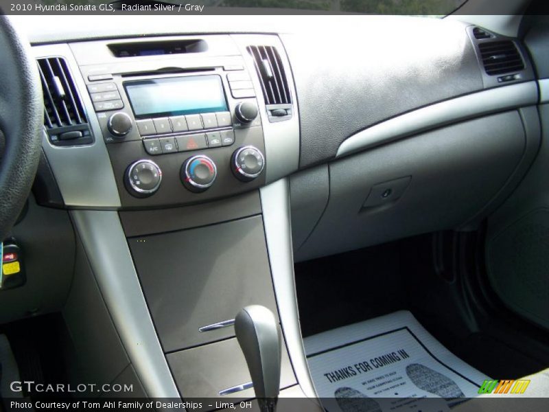 Radiant Silver / Gray 2010 Hyundai Sonata GLS