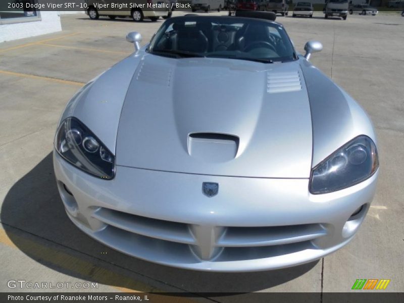 Viper Bright Silver Metallic / Black 2003 Dodge Viper SRT-10