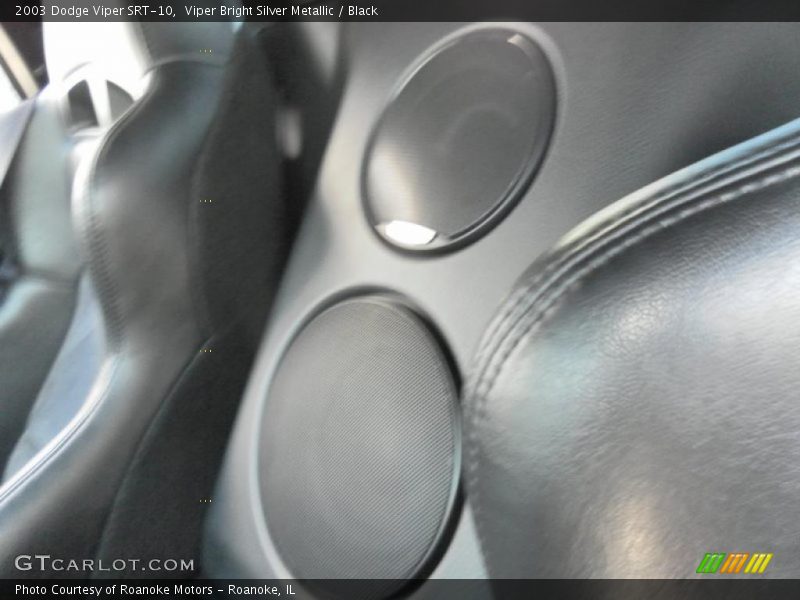 Viper Bright Silver Metallic / Black 2003 Dodge Viper SRT-10