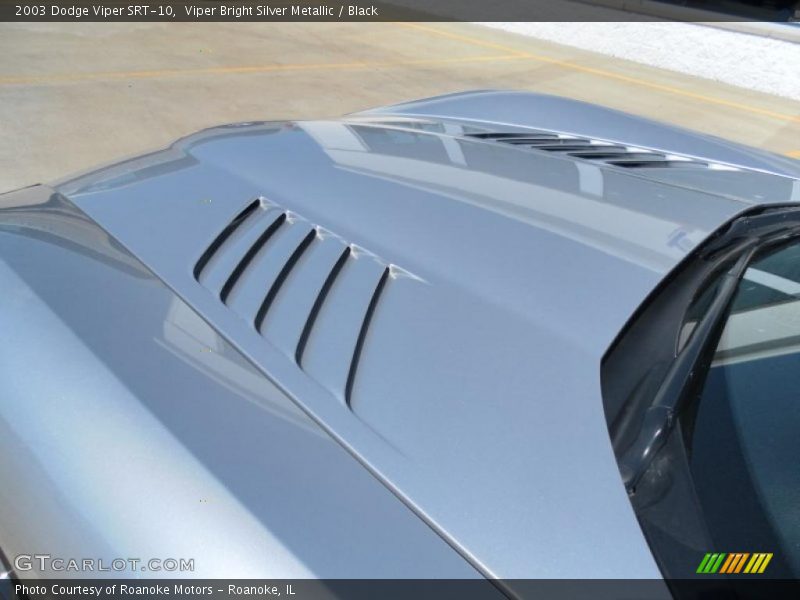 Viper Bright Silver Metallic / Black 2003 Dodge Viper SRT-10